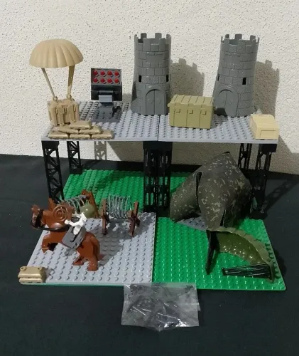 set base militar tipo lego com armas e acessórios