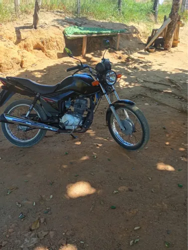 Moto boa bem conservada
