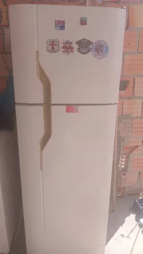 Vendo geladeira falta de gás