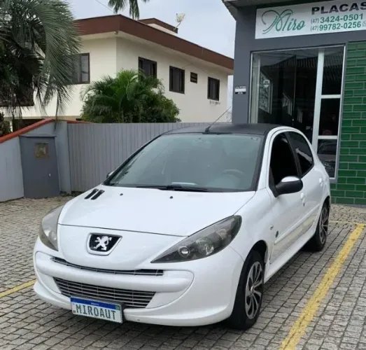 Peugeot 207 XR 1.4 Flex 8V 5P 2012
