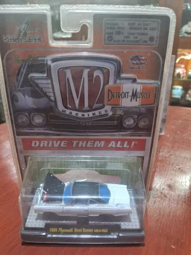 Miniaturas 1/64 modelos raros 