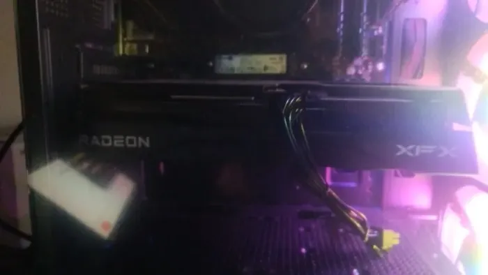 placa de vídeo rx 9060 xt 08gb ACEITO PROPOSTAS!!