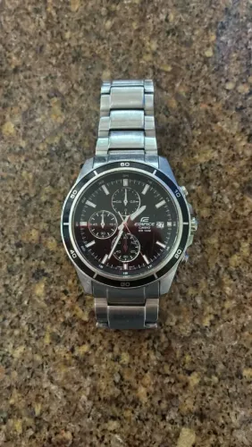 relógio de pulso cronógrafo masculino Casio Edifice EFR-526D-1AVUEF