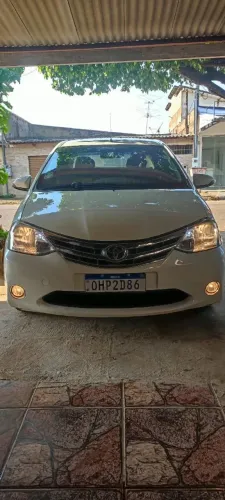 Toyota Etios Platinum Sed. 1.5 Flex 16V 4P Mec. 2016