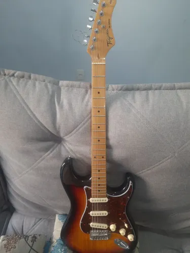 Guitarra tagima 530 tw series + cubo de guitarra
