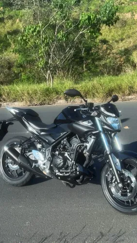 ? YAMAHA MT-03 2017 ? À VENDA