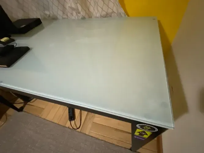 Mesa Toleman Tok Stok em bom estado