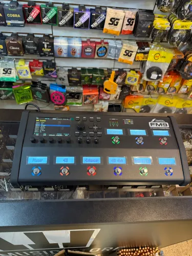 Pedaleira Fractal FM9 Turbo Mkll novíssima