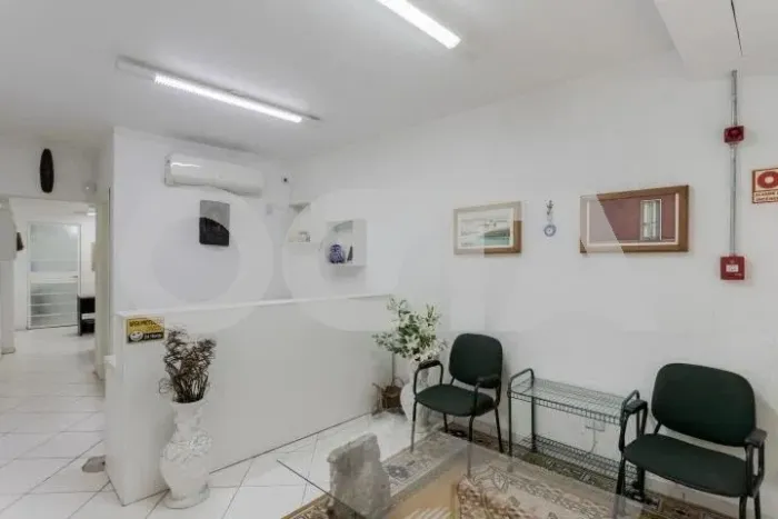 Loja para alugar mobiliada na João de Castilho