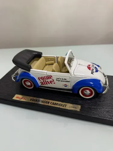 Miniatura Maisto Vw Cabriolet 1951 PEPSI-COLA - 1:18 - 31826 Raro