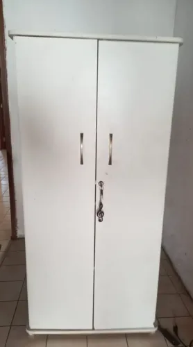 Armário multiuso