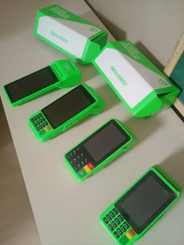 Máquinas de cartão Stone