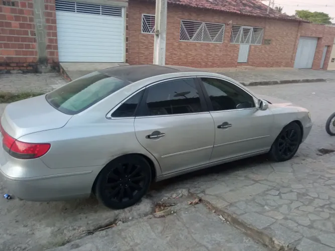 Hyundai Azera GLS 3.3 V6 24V 4P Aut. 2010