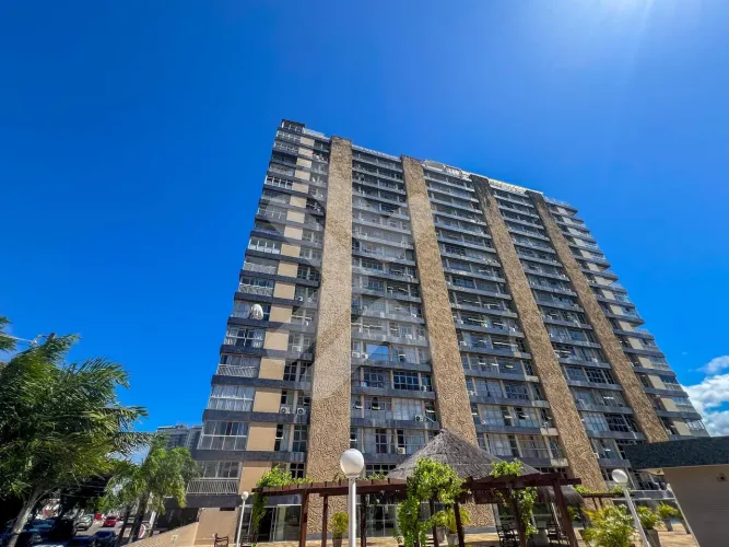 Apartamento à venda no Riomar em Petrópolis - 3/4 sendo um suite com closet - 182m2