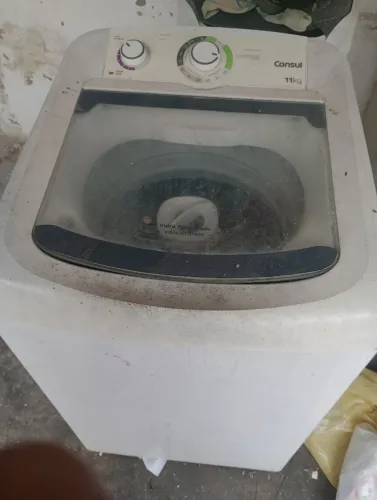 Máquina de roupa