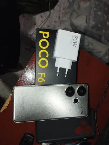 Poco F6 . (512gb) + (12gb de ram)