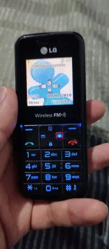 Celular antigo lg wireless fm só chip vivo funcionando