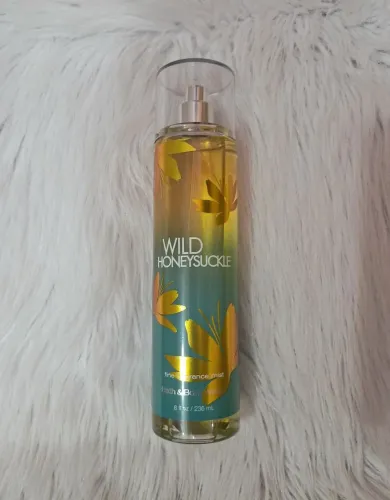 Body splash Bath & Body Works Wild Honeysuckle