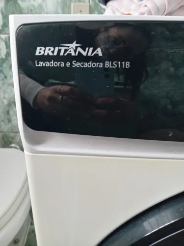 Lava e Seca Britânia BLS11B 10kg - Excelente estado