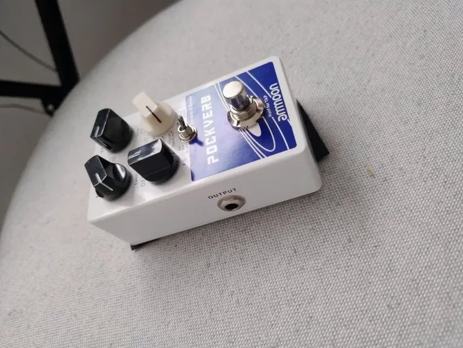 Pedal pockeverb ammoon - pedal de Reverb e delay com tap tempo