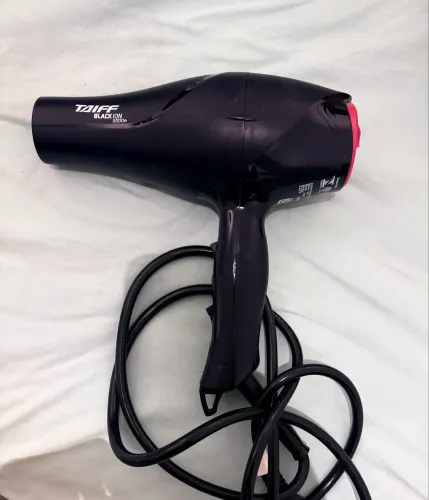 Secador de cabelo Taiff black íon 2000w
