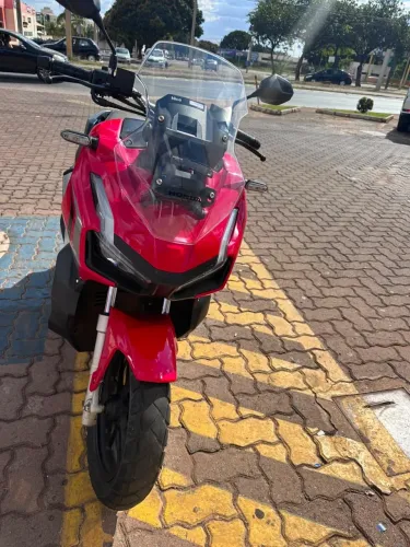 Honda ADV 150 2024 / 20 mil km apenas.