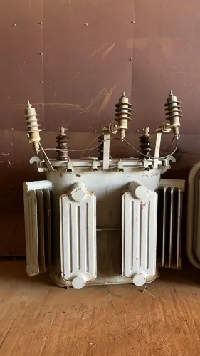 Transformador Trifásico 112,5 kVA 13,8kV / 380-220V a Óleo - 2018