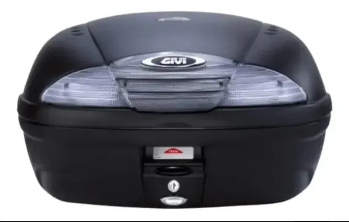Caixa Baú seminovo GIVI para 2 capacetes