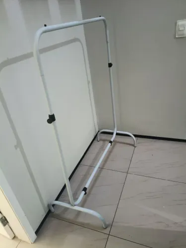 Cabideiro na promoção 