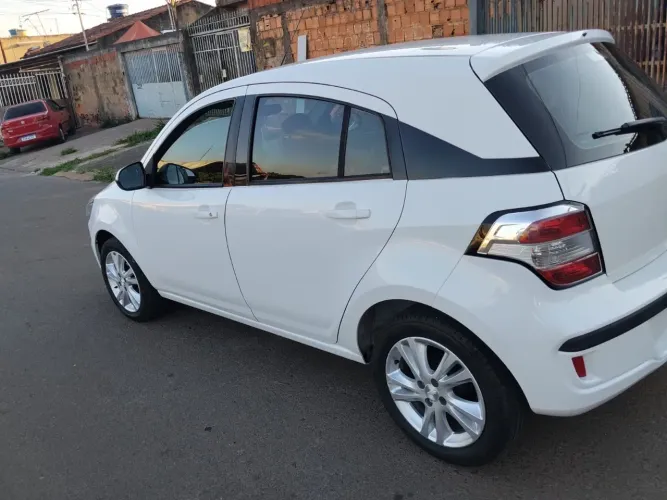 Chevrolet Agile LTZ 1.4 MPFI 8V Flexpower 5P 2014