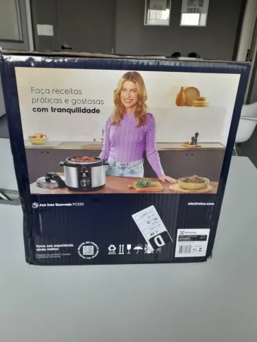 DESTAQUE!!! Panela elétrica de pressão Rita Lobo