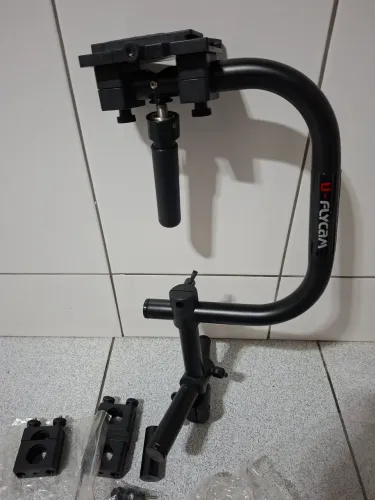 Suporte para Filmadoras Steadycam importado + mala profissional novo + instruções, urgente