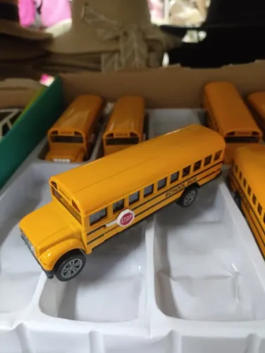 Miniatura Ônibus Escolar 1/32 Metal Abre Porta