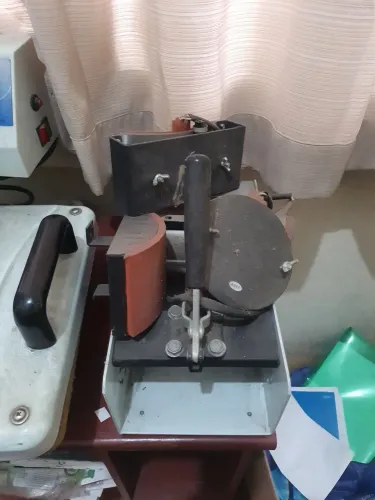 Vende Máquina de estampar camisetas e canecas + impressora