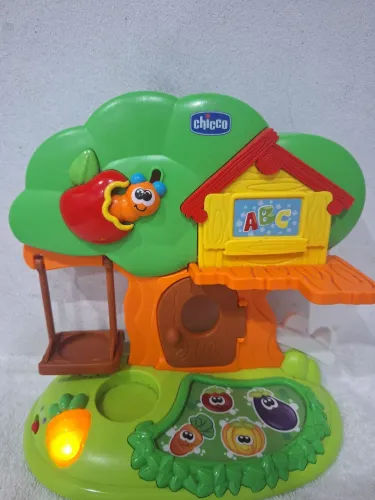Casinha na árvore bilíngue brinquedo educativo Chicco para bebê didático musical