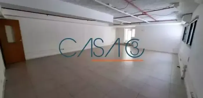 CASA 3 ALUGA! Sala comercial com aproximadamente 235 m²!