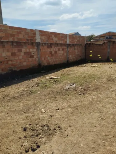 Lote à venda no bairro Bandeirinhas - Betim