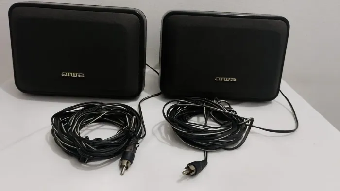 PAR CAIXAS SURROUND AIWA SX-210  - 40W 16 OHMS 9 METROS FIO CADA COM CONECTOR 