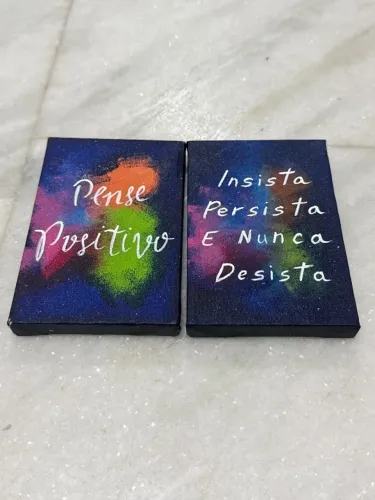 2 quadrinhos decorativos