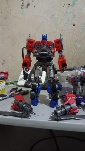 Optimus Studio series rotb original com kit upgrade baiwei