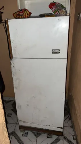 Estou vendendo esses móveis por 600 reais, motivo da venda pq irei pra outra cidade