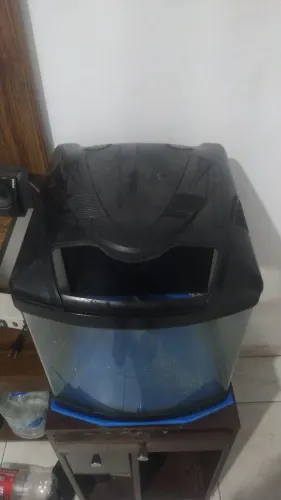 Aquário 60 litros 