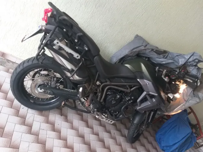 Mais nova impossível . Analizo troca Carro ou moto Menor Valor e Também Oferta a VISTA 