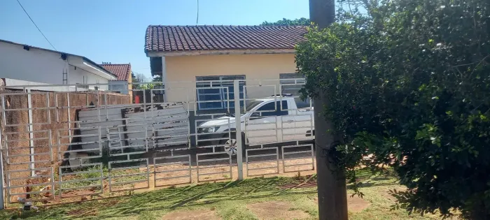 Vendo uma casa no Vila Nasser 02 qtos