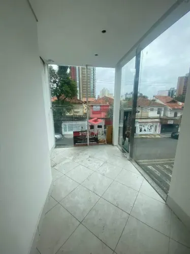 Sobrado com 237 m² localizado no Vila Alpina em Santo André - SP.