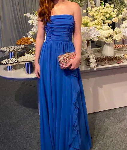 Vestido de festa azul longo