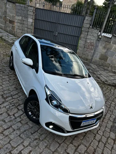Peugeot 208 Allure 1.2 Flex 12V 5P Mec. 2018