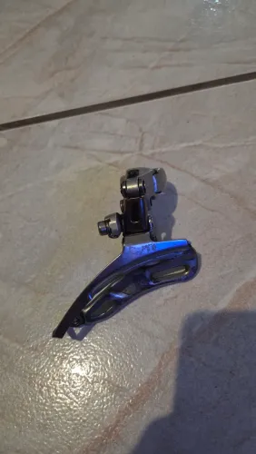 Câmbio dianteiro Shimano STX