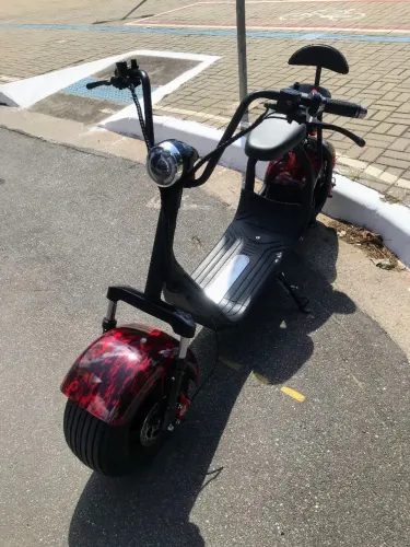 Scooter Elétrica Tipo Citycoco / Moto Elétrica (Estampa de Chamas Vermelhas)