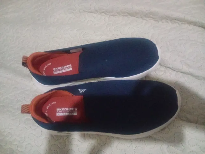 Tênis SKECHERS 44
